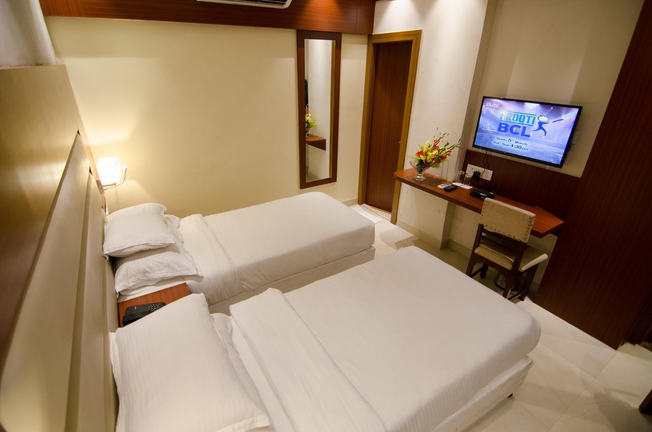Aura Hotel